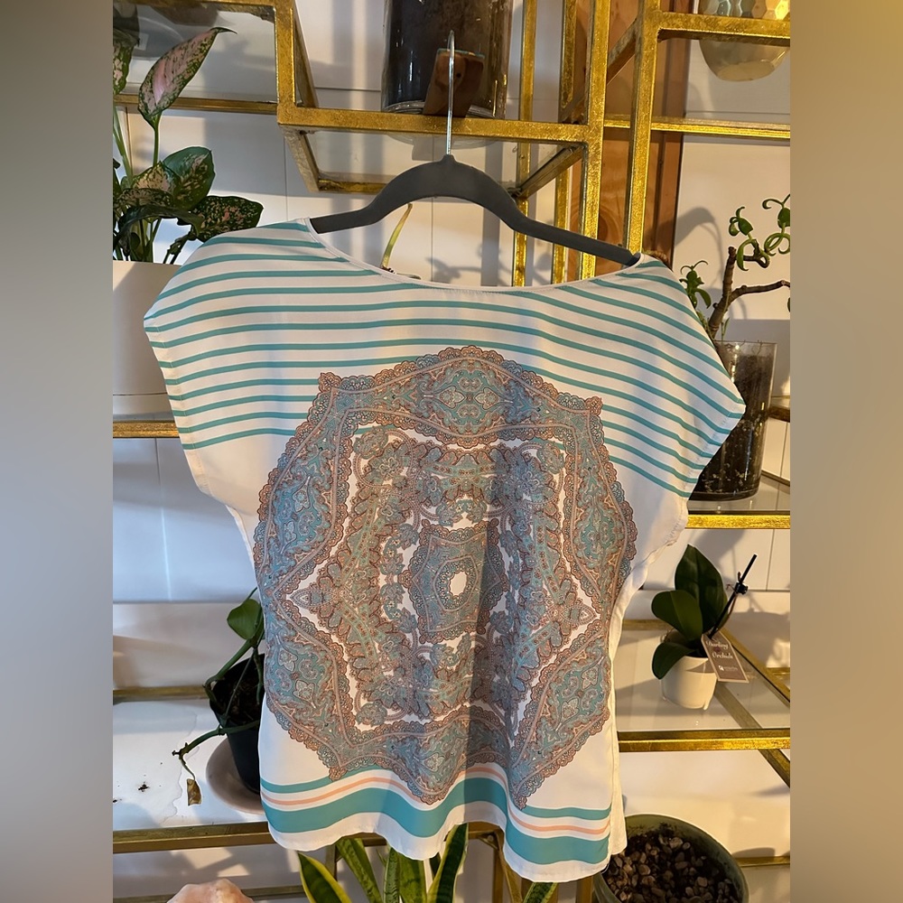 Ethnic tee size S